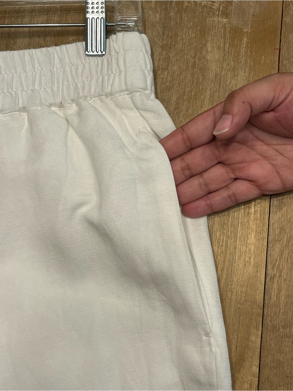 Evereve White Linen Trousers with Elastic Waistband - Picture 6 of 7